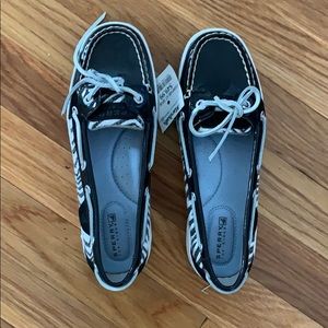 COPY - NWT. Black Zebra Sperry’s. Size 6